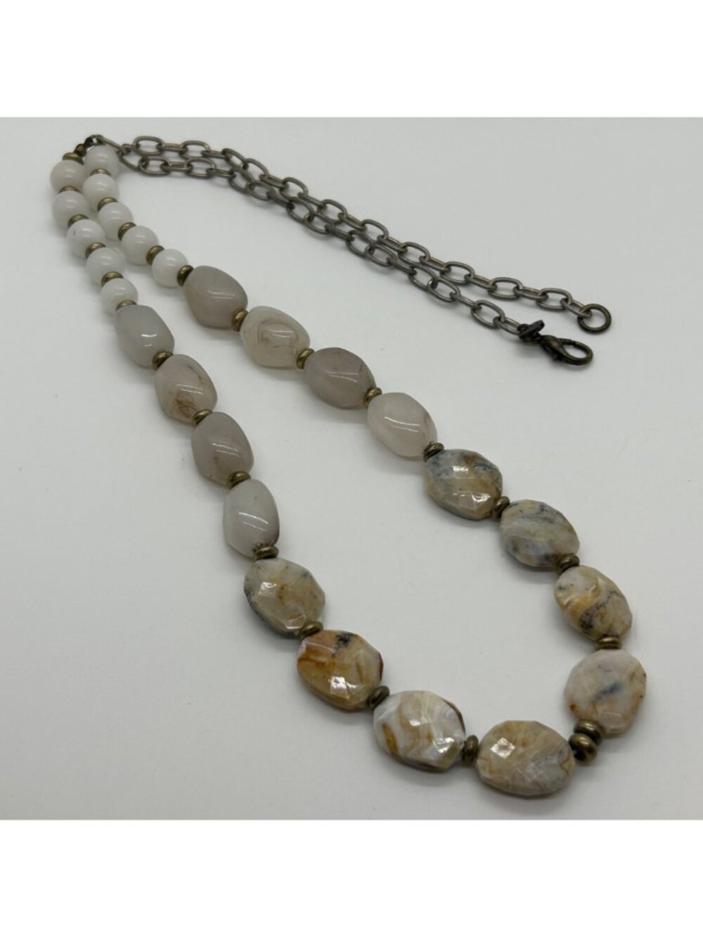 LOFT Statement Necklace White Beige Faceted Oval Acrylic Beads Gunmetal Chain 31 - Picture 2 of 12